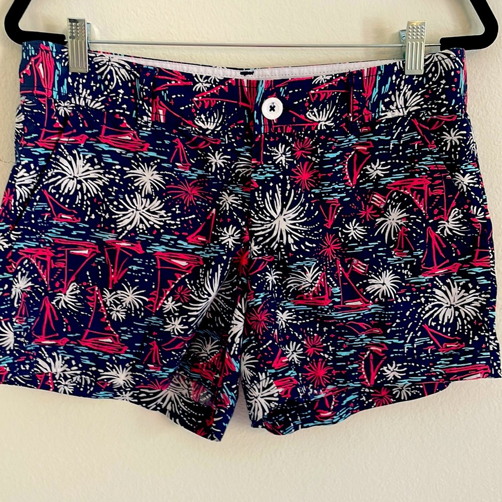 Lilly Pulitzer | Sparks Fly Glow Callahan Short size 6